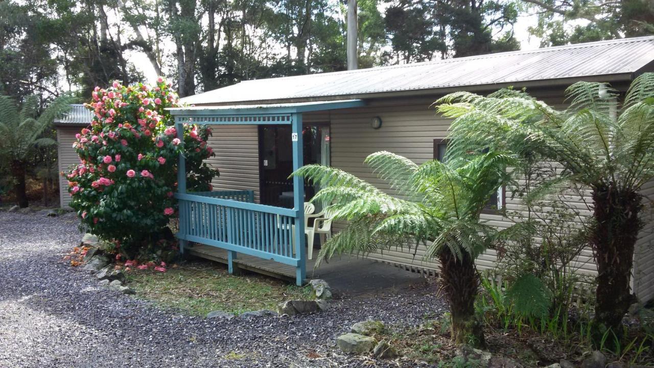 Strahan Retreat Holiday Park Exterior foto
