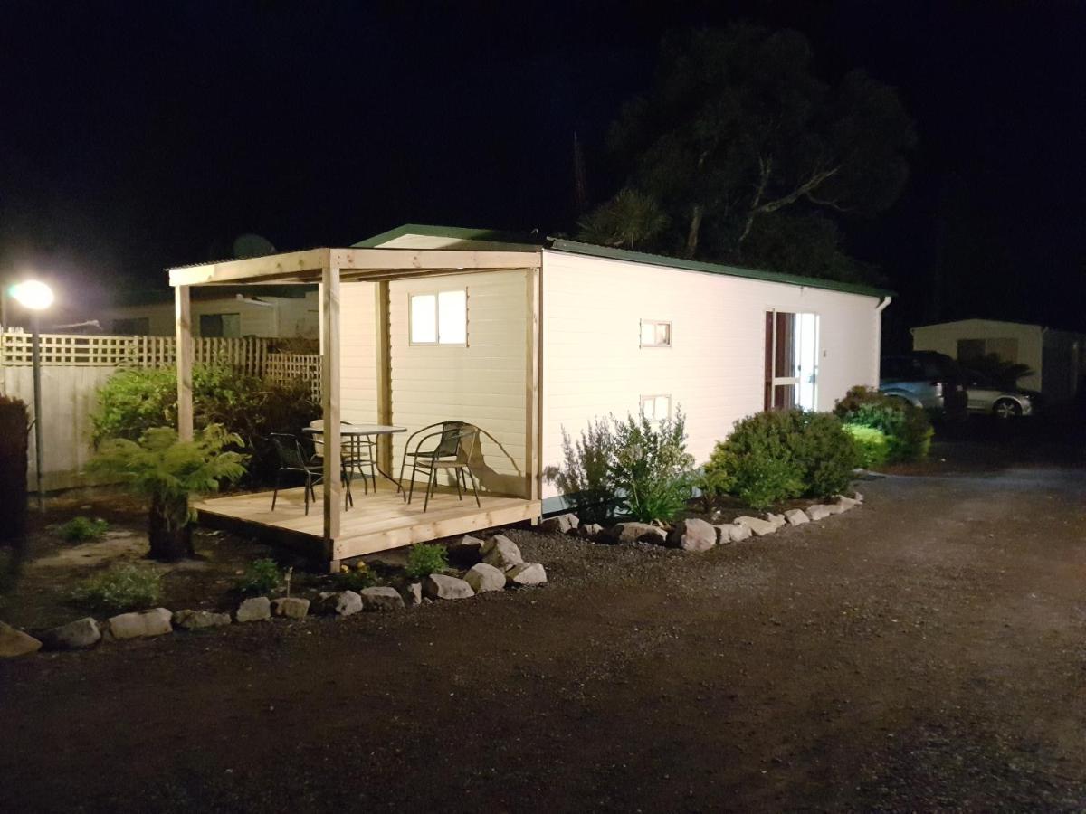 Strahan Retreat Holiday Park Exterior foto